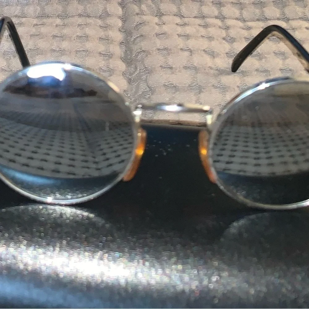 Vintage small round